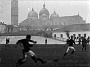 Partita tra militari britannici e italiani al campo Monti, durante la Prima Guerra Mondiale. (Filippo Turturici) 3